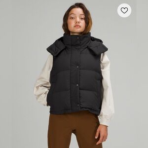 Lululemon Wunder Puff 600 Down Fill Cropped Vest Size 8 Black